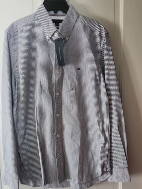 Tommy Hilfiger Men's Gray and White Narrow Striped Button-Down Shirt
